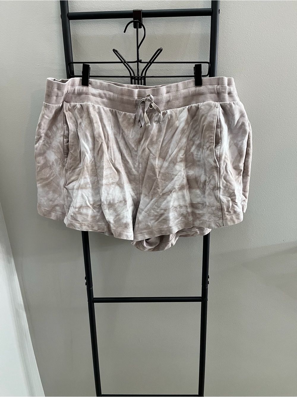 all in motion Beige Tie-Dye Athletic Lounge Shorts